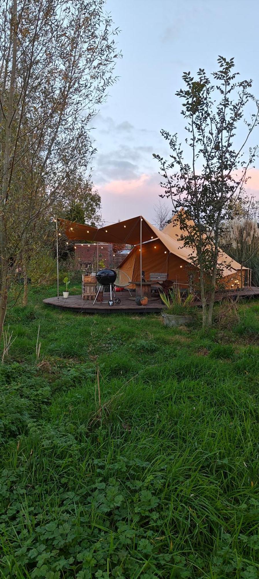 Hotel Au Pied Du Trieu, The Glamping Experience Labroye Esterno foto