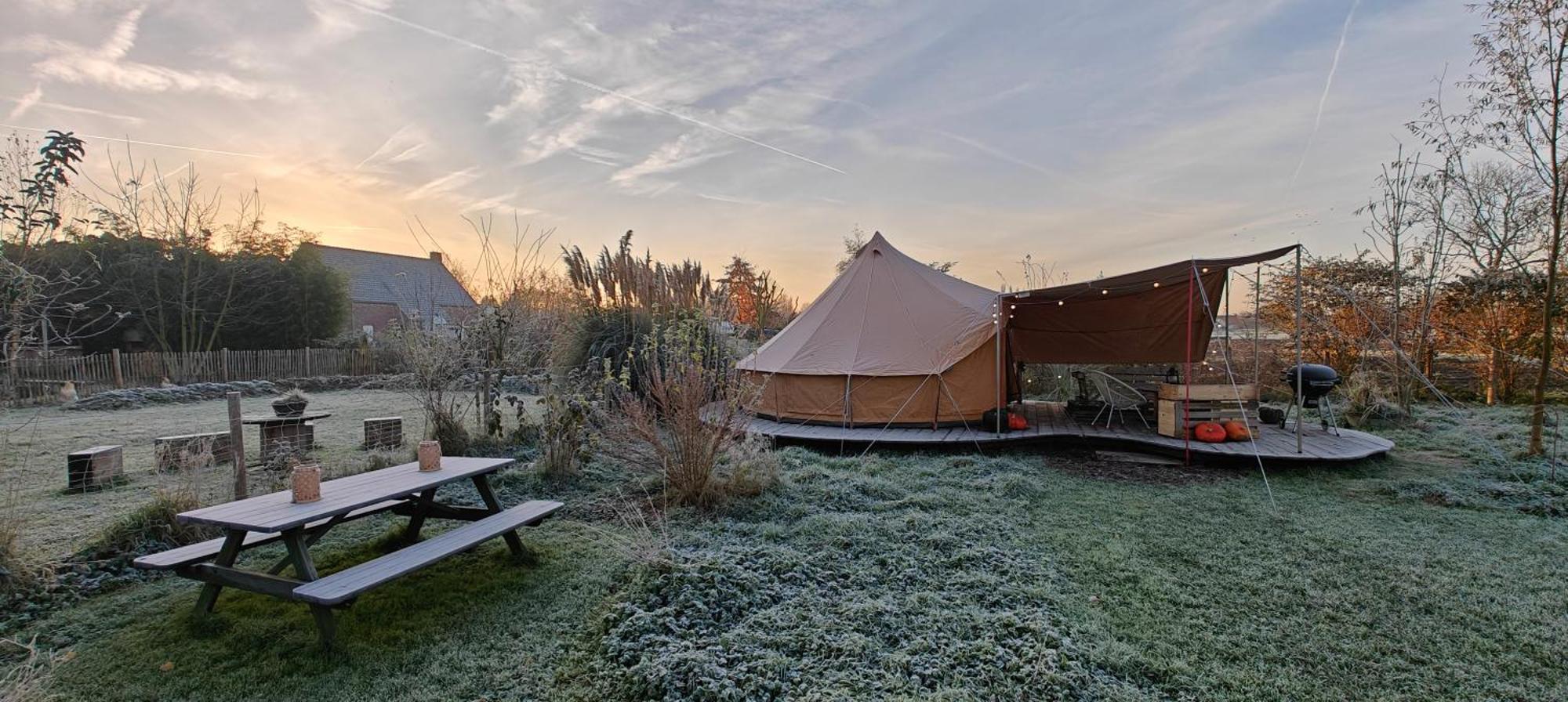 Hotel Au Pied Du Trieu, The Glamping Experience Labroye Esterno foto
